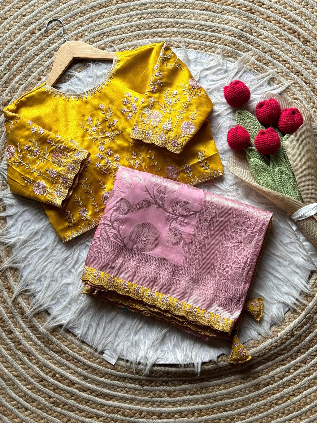 Antara Pattu Silk Saree (pink)