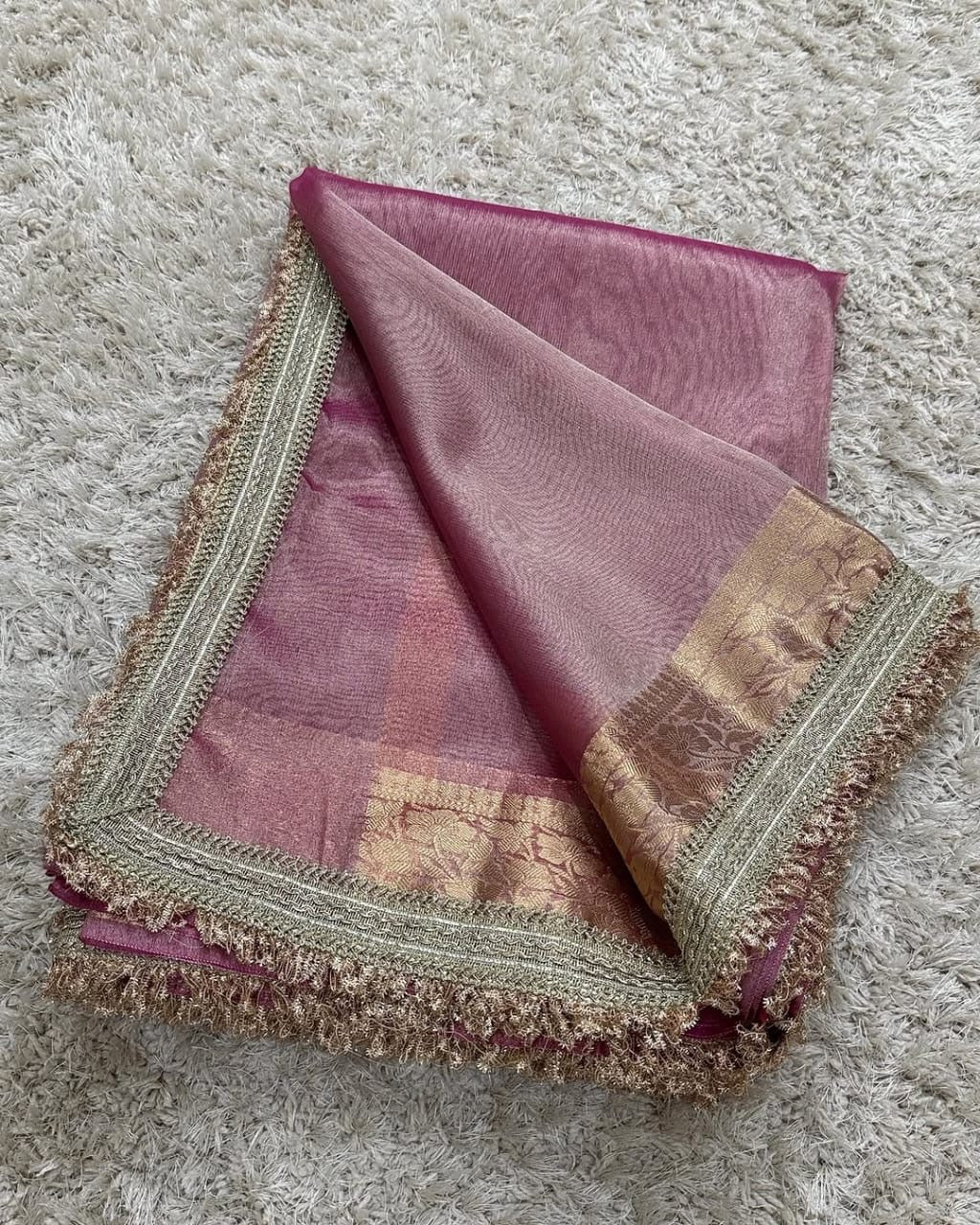 Jaanvi Pink Banarasi Saree